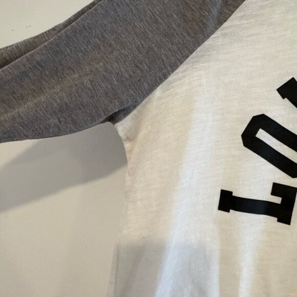 Secret Women's Raglan Sleeve Top - Gray and White Sz large - Picture 4 of 4